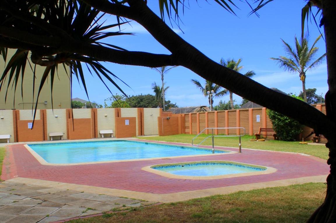 Sea Wave Holidays - Stella Maris Amanzimtoti Kültér fotó